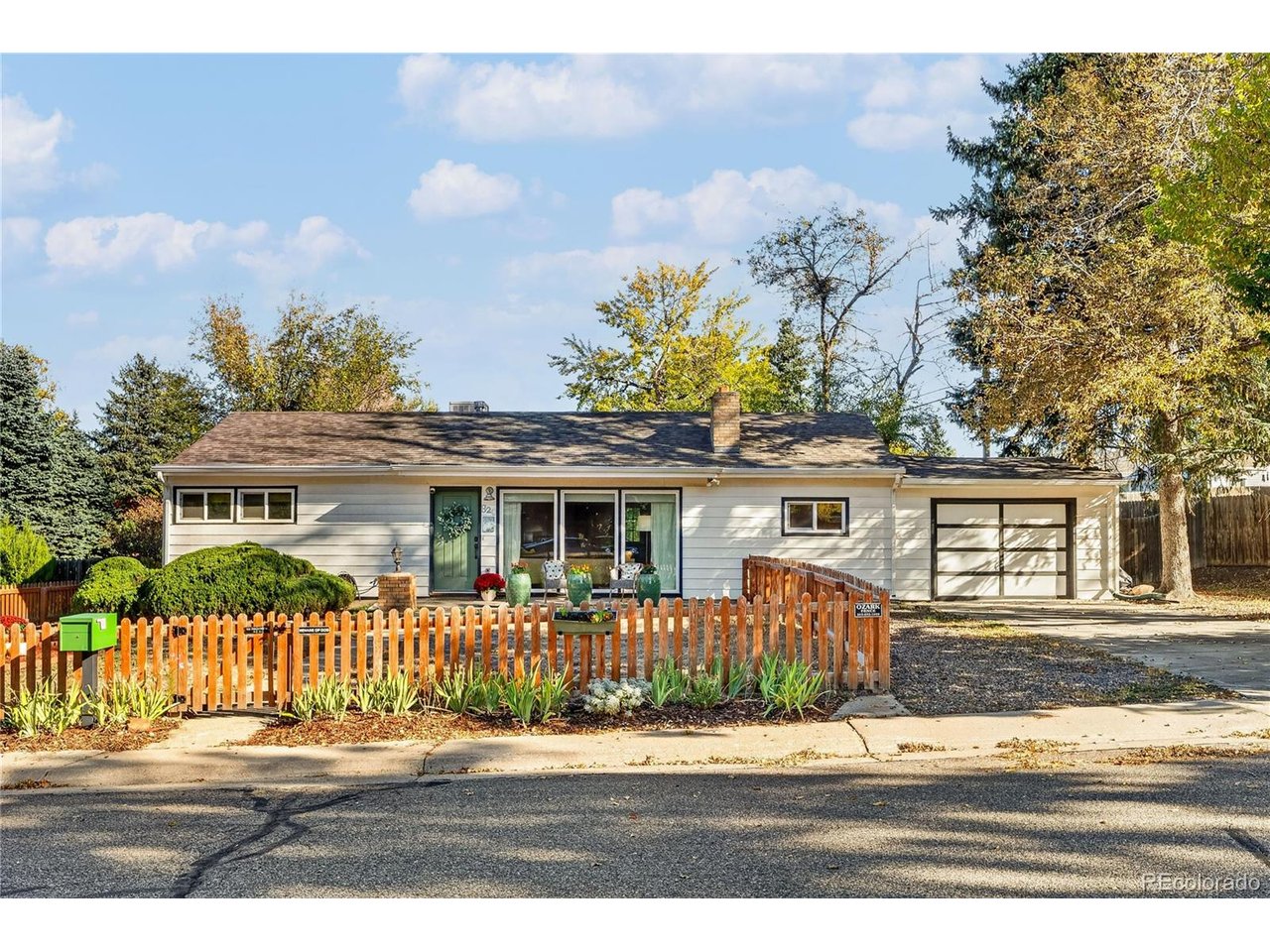 820 Kline Dr — photo