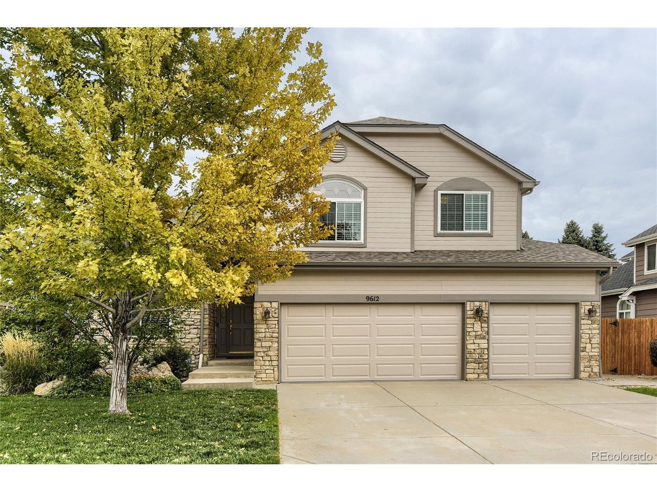9612 Indian Wells Dr — photo