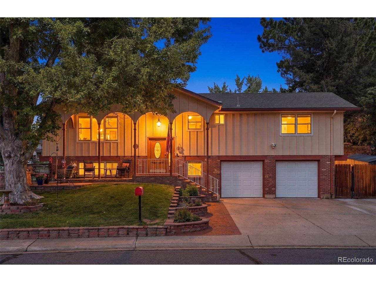 8439 W Harvard Dr — photo