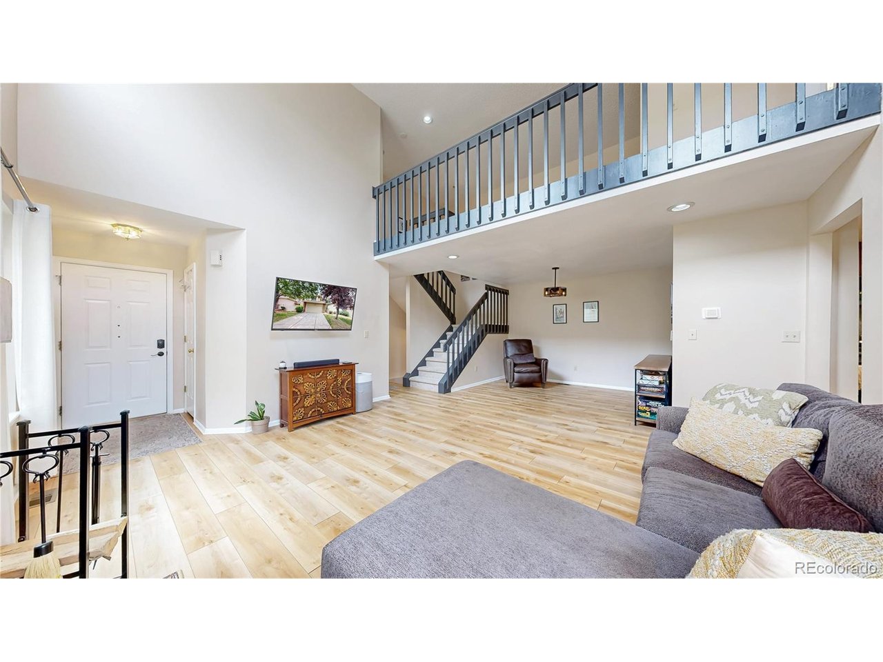 2161 E Phillips Ln, Centennial, CO 80122 — photo 3