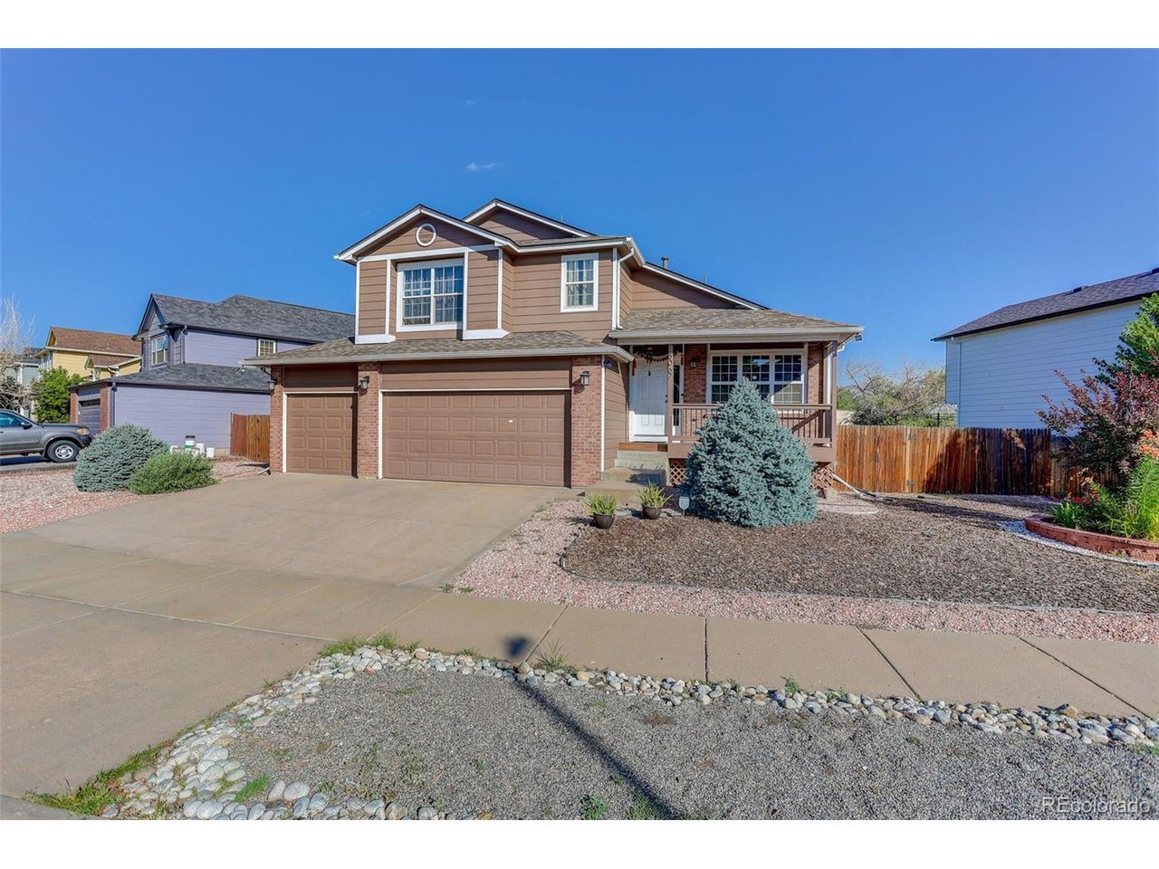 5067 Crystal Way — photo