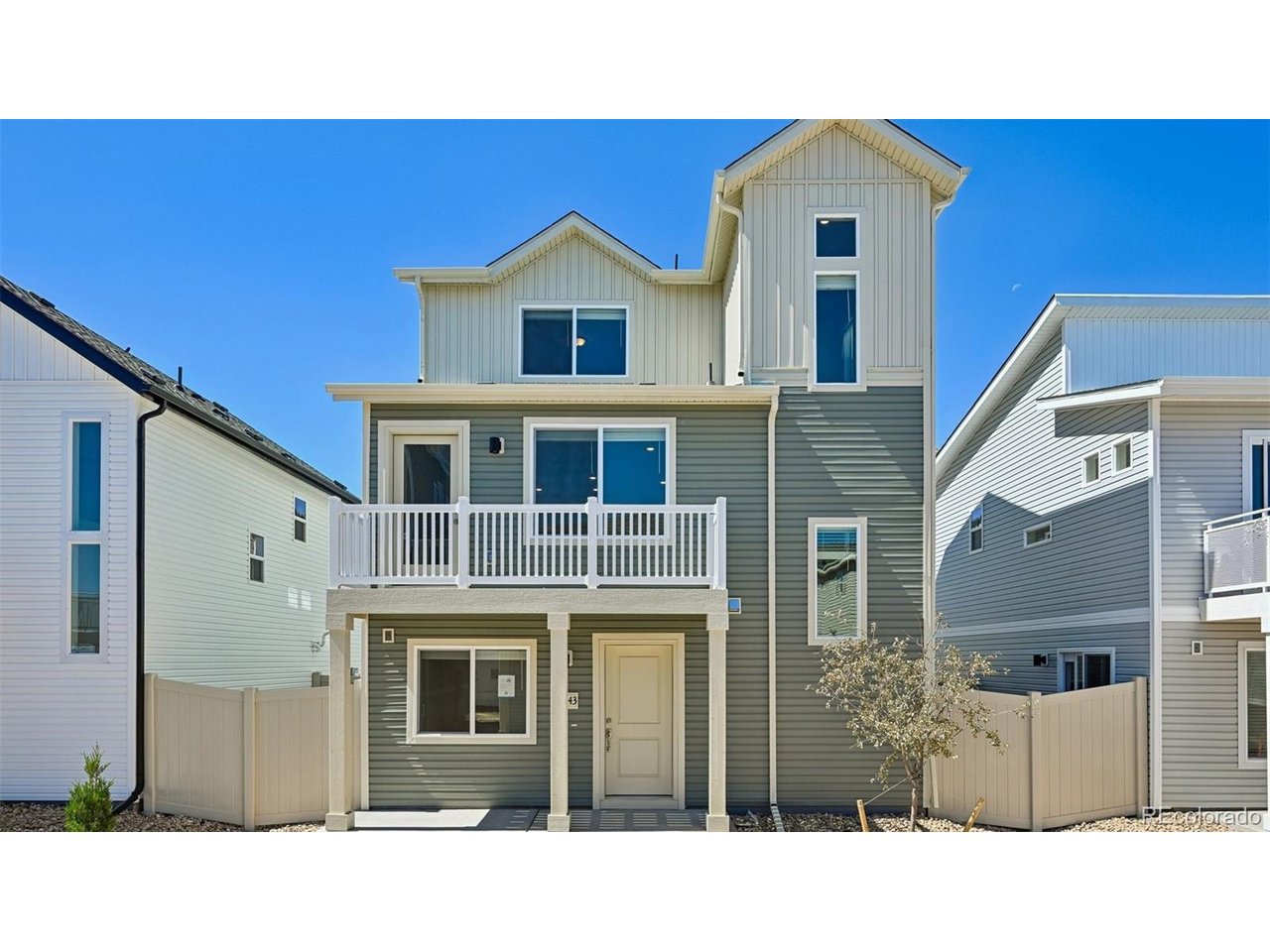 46543 Gold Prairie Dr — photo