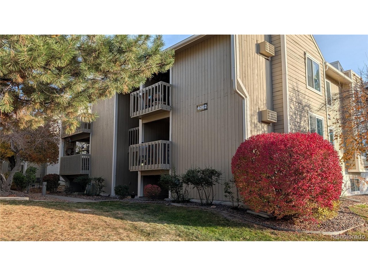 4062 S Atchison Way 101 — photo