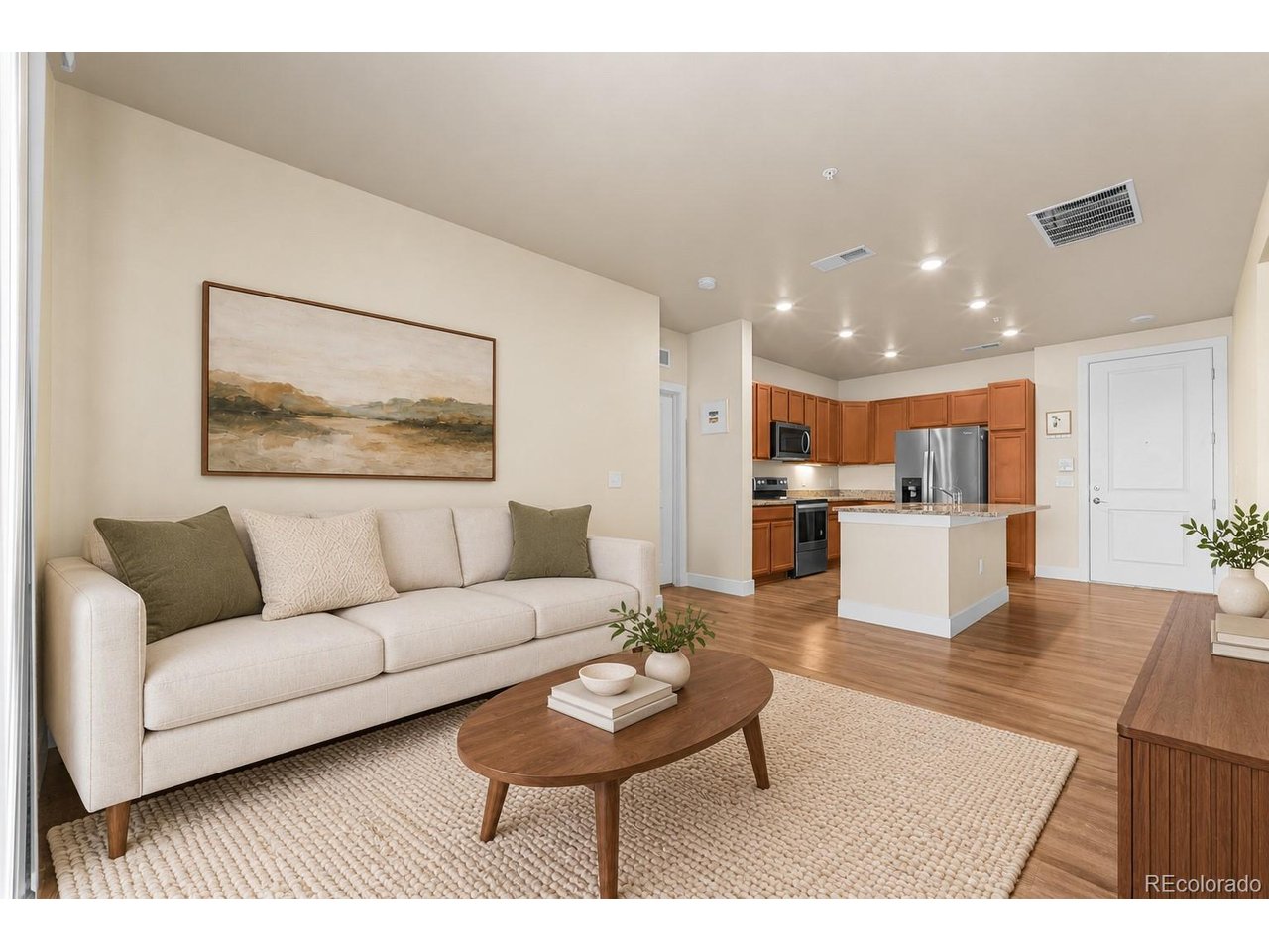 981 S Sable Blvd Unit 303 — photo