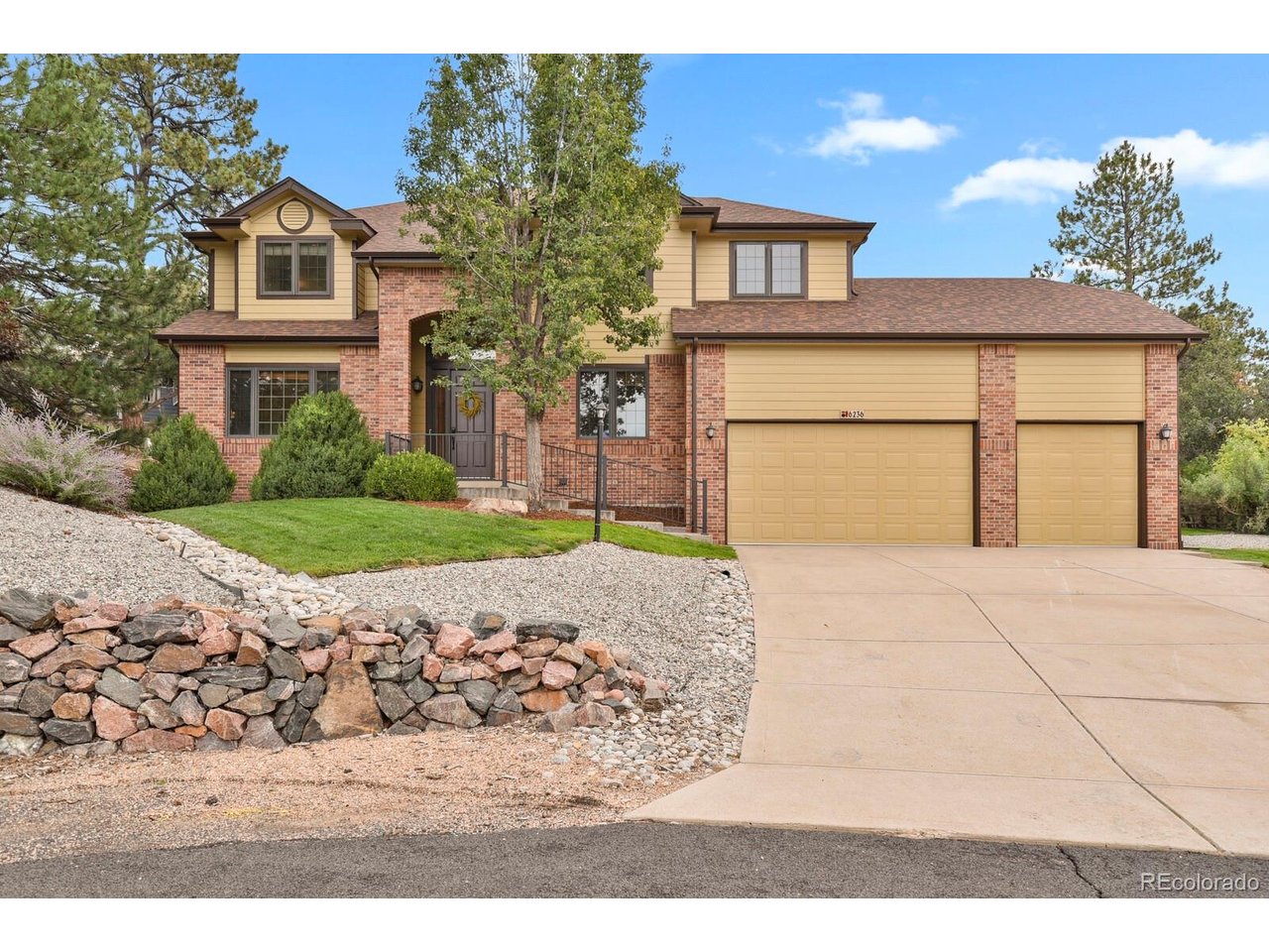 6236 Riviera Ct — photo