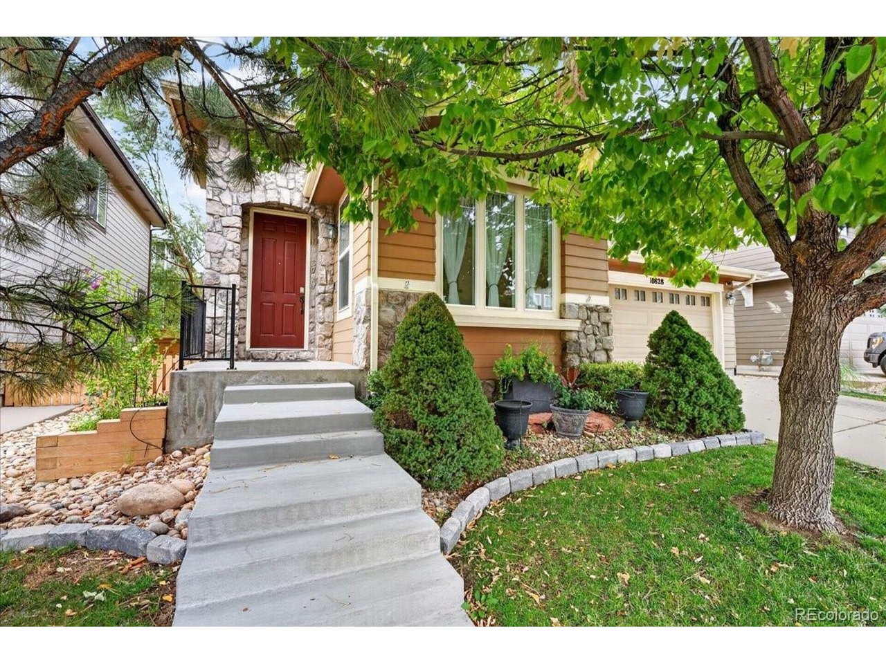 10828 Cedar Brook St — photo