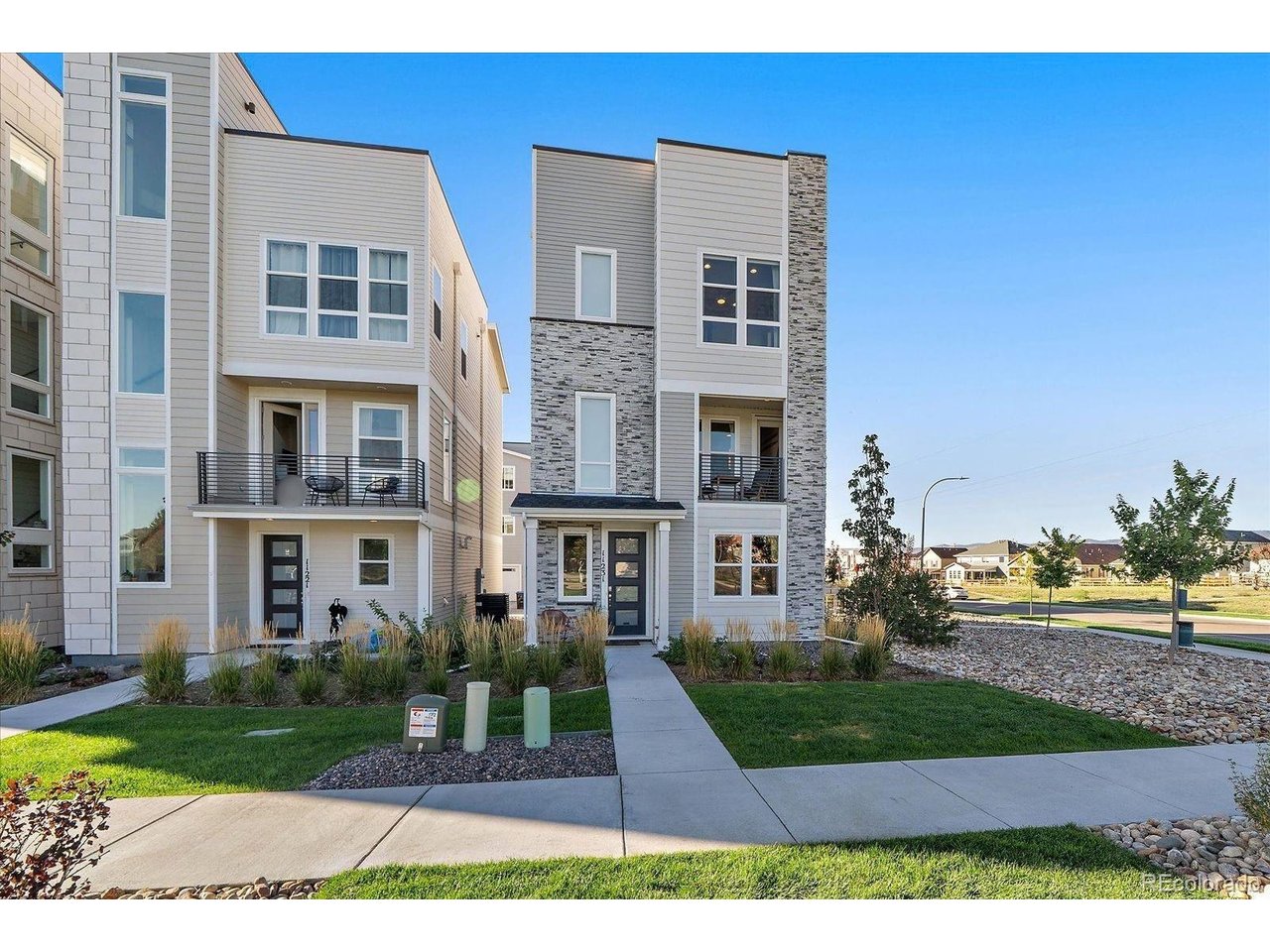 11231 W 53rd Dr — photo