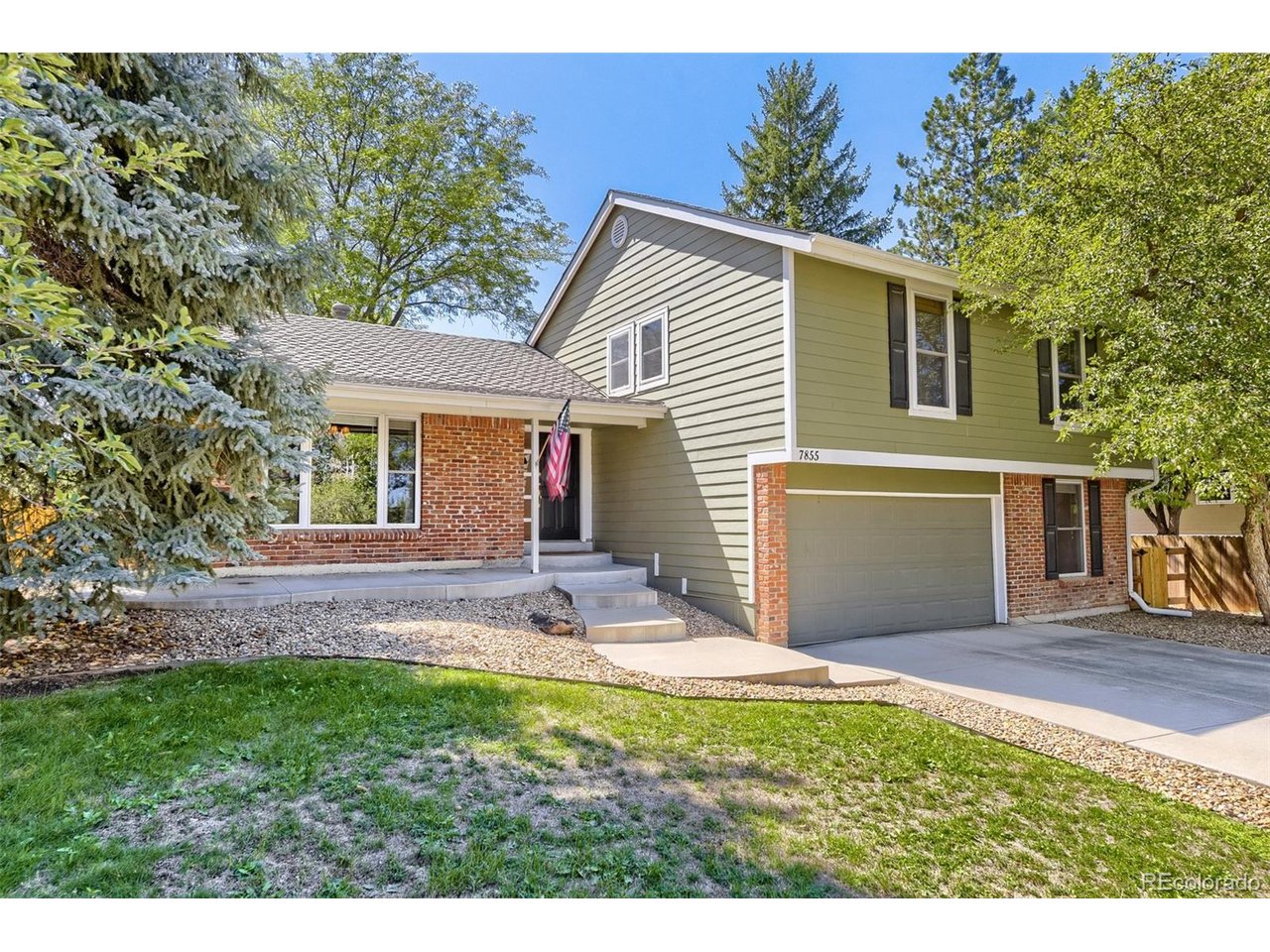 7855 S Wabash Ct — photo