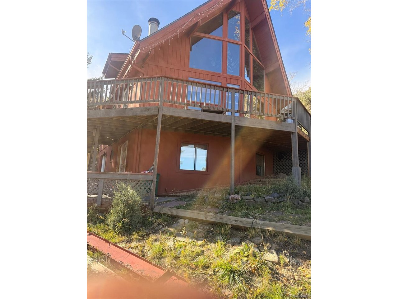 977 Hyland Dr — photo