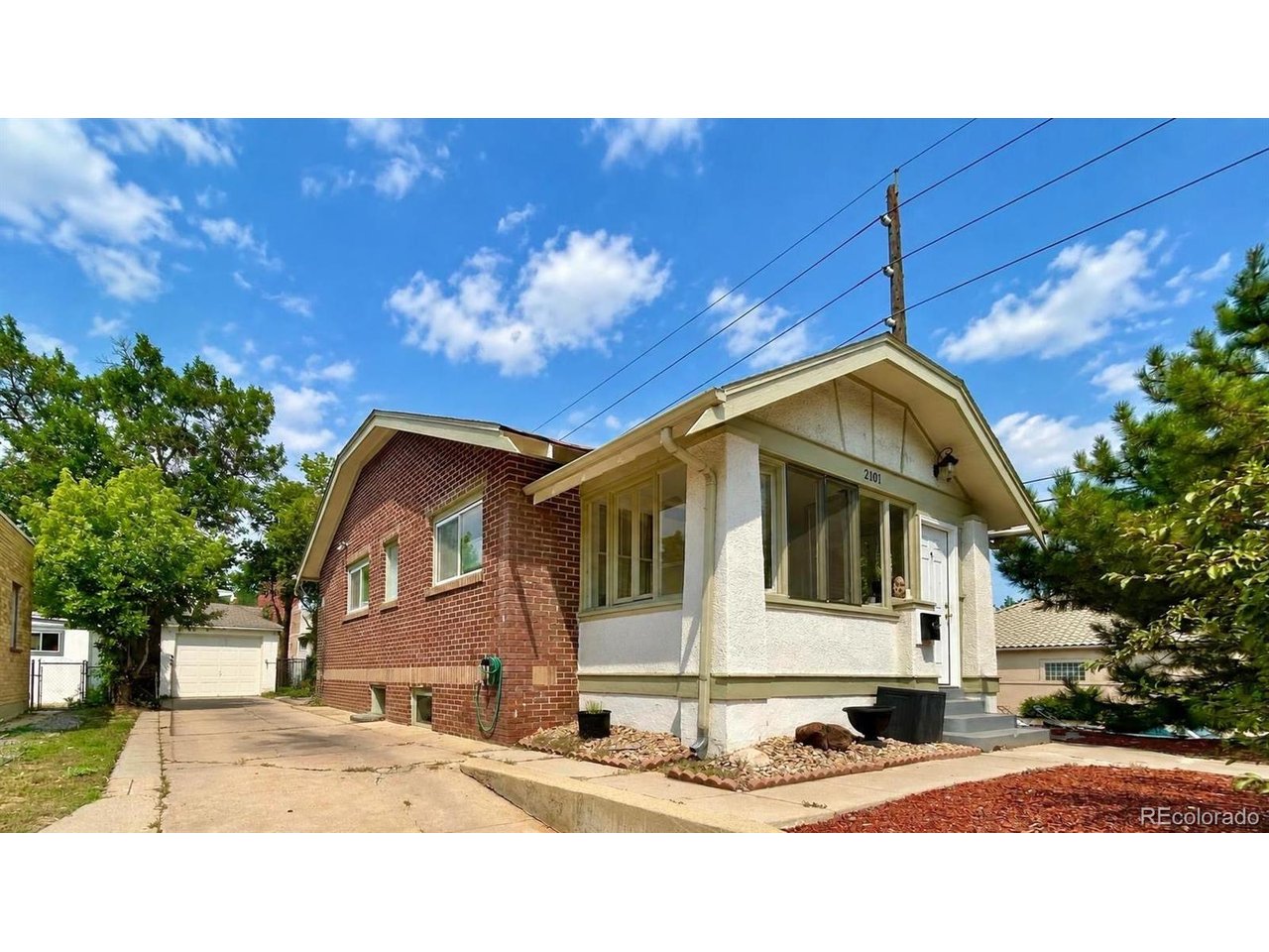 2101 S Emerson St — photo