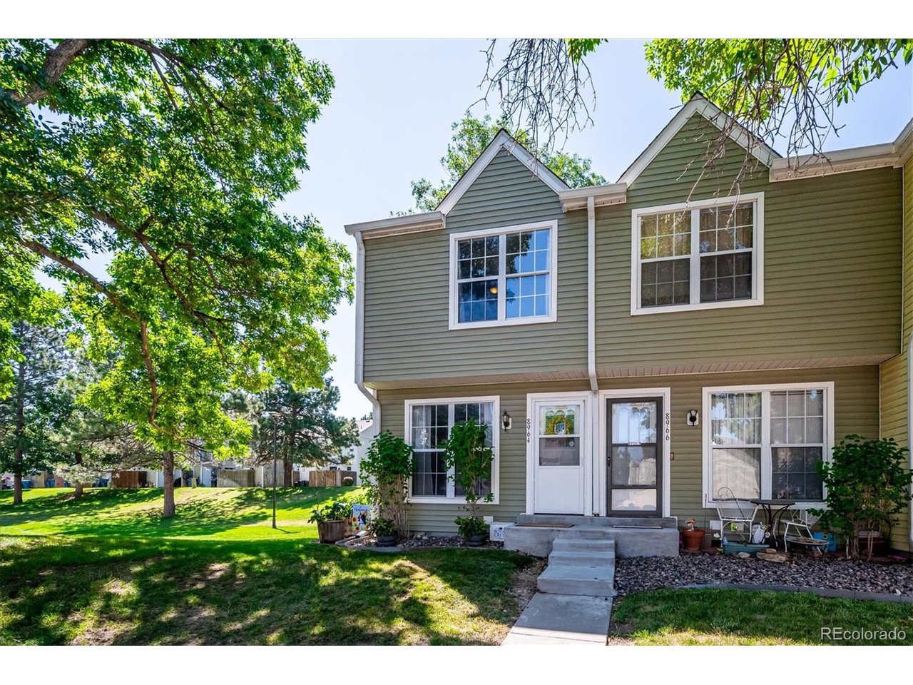 8964 W Dartmouth Pl — photo