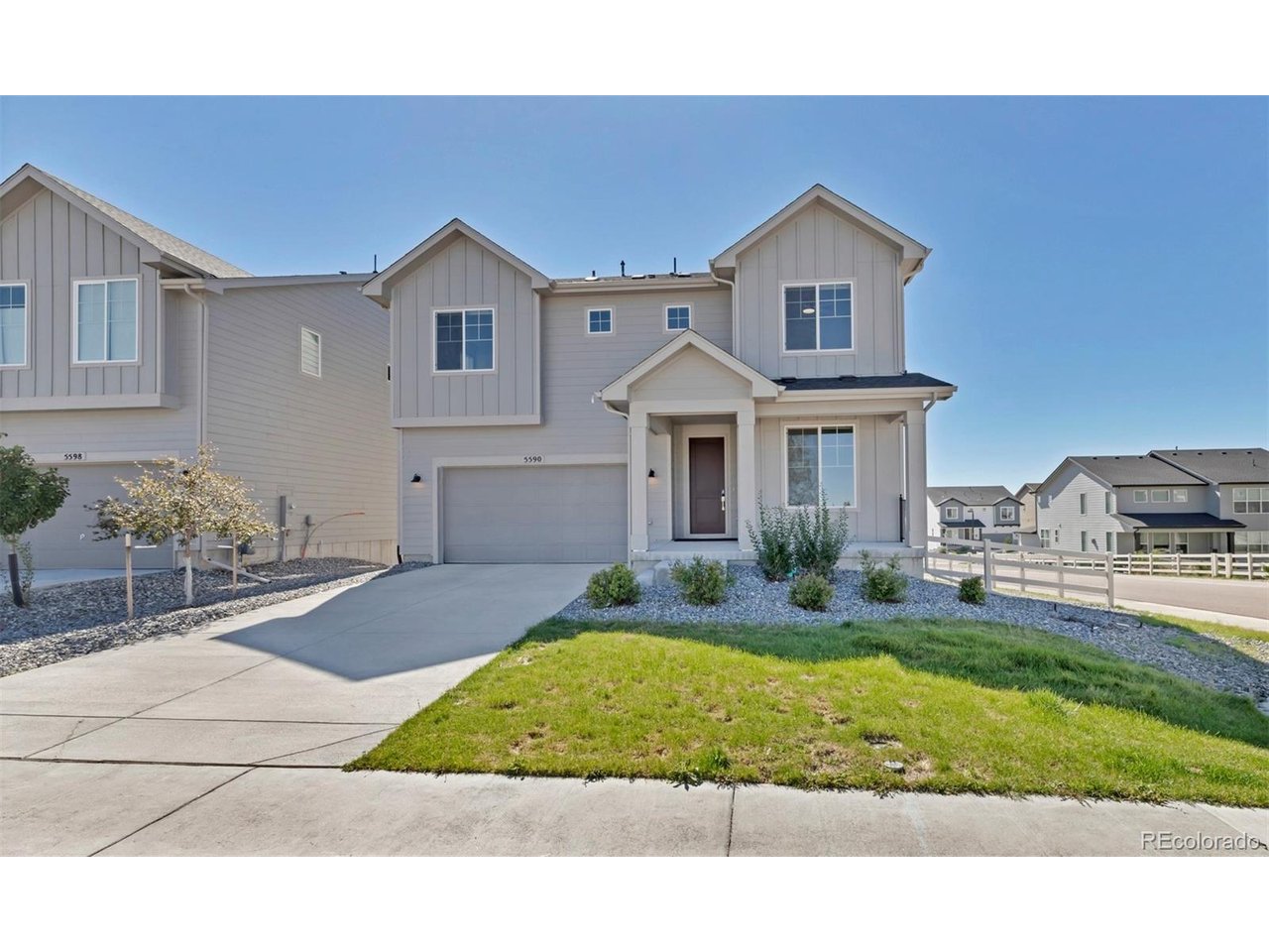 5590 Amarosa Dr — photo
