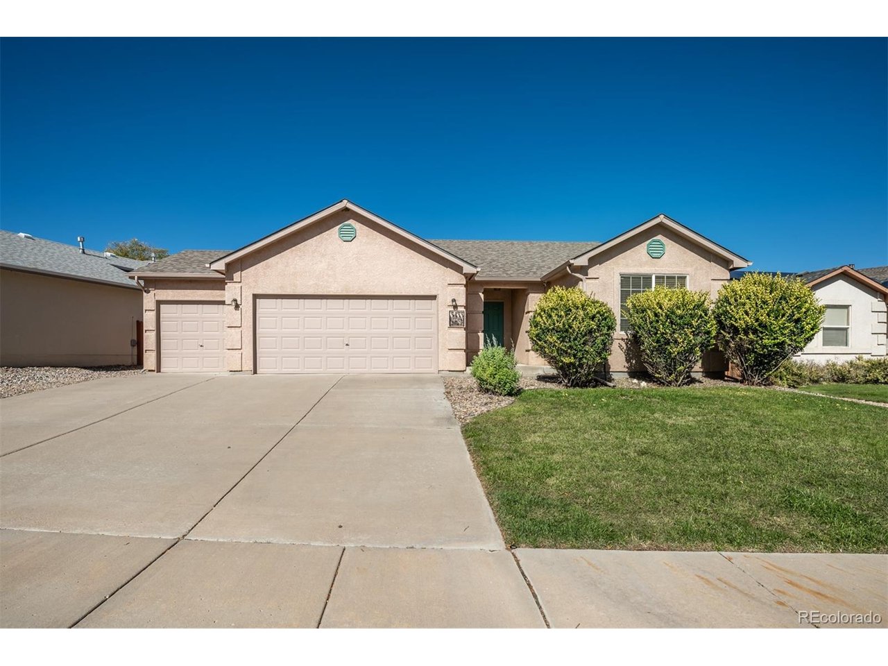 3433 Raccoon Ln — photo