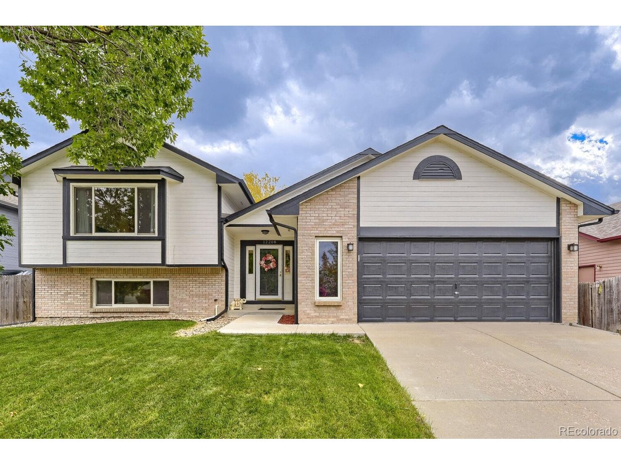 12206 W Crestline Dr — photo