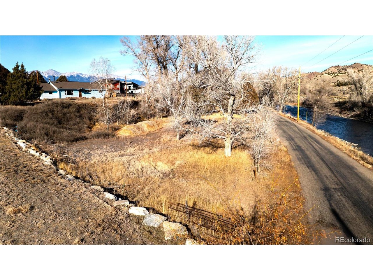 7193 County Road 105 — photo