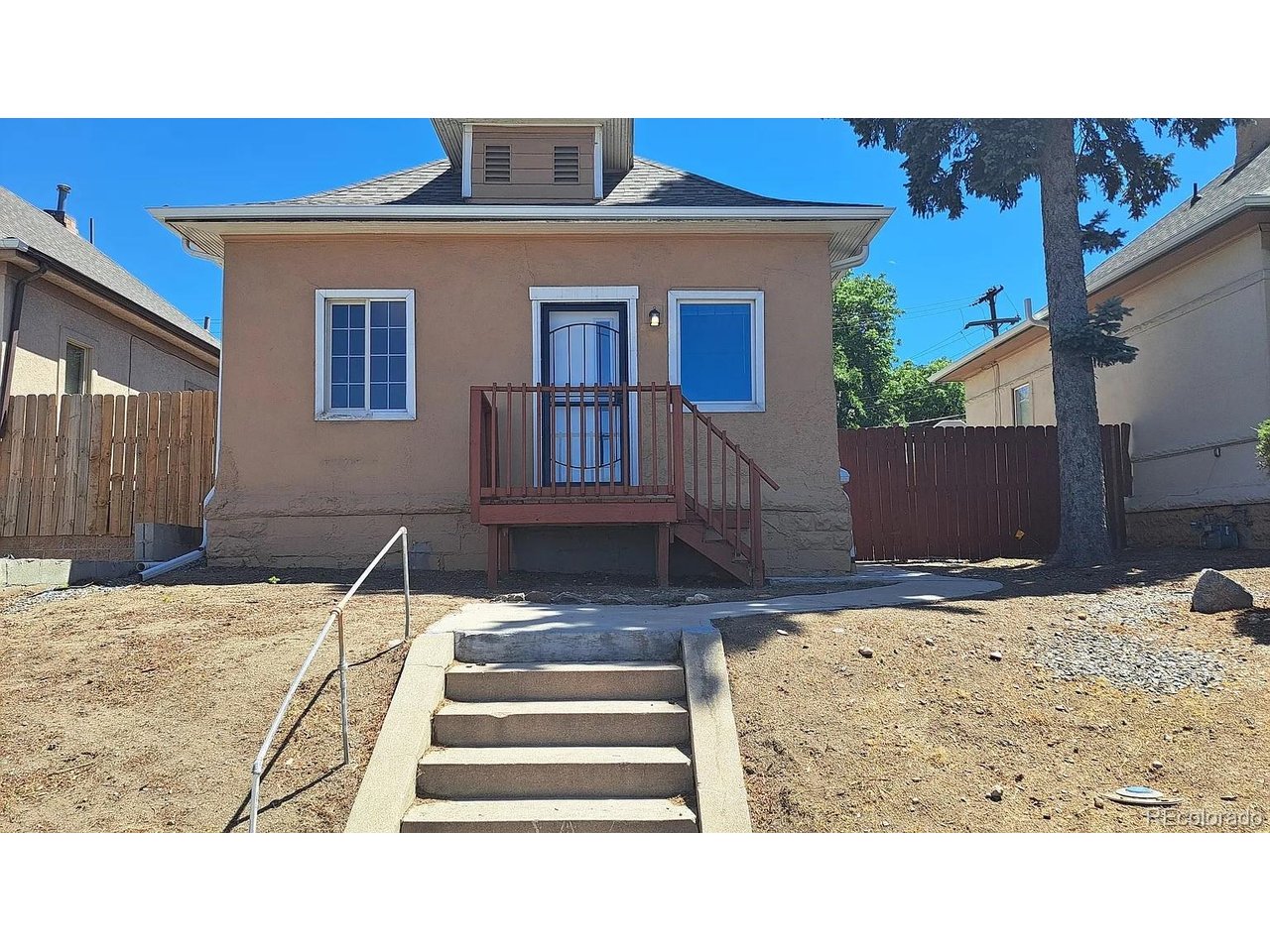 1594 W Alameda Ave — photo