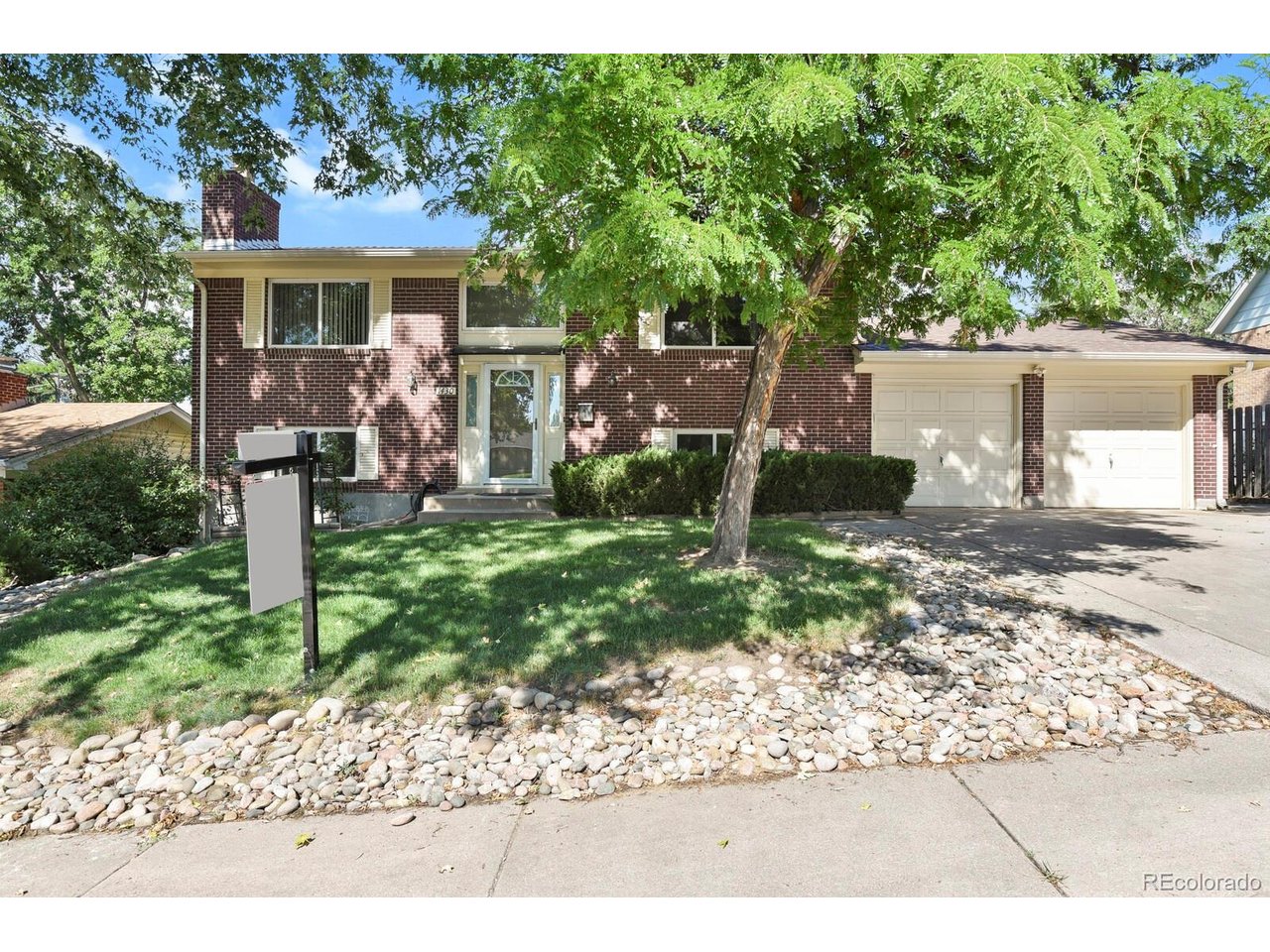 1430 Laurette Dr — photo