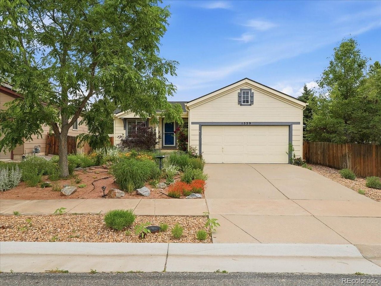 1559 Brimble Dr — photo