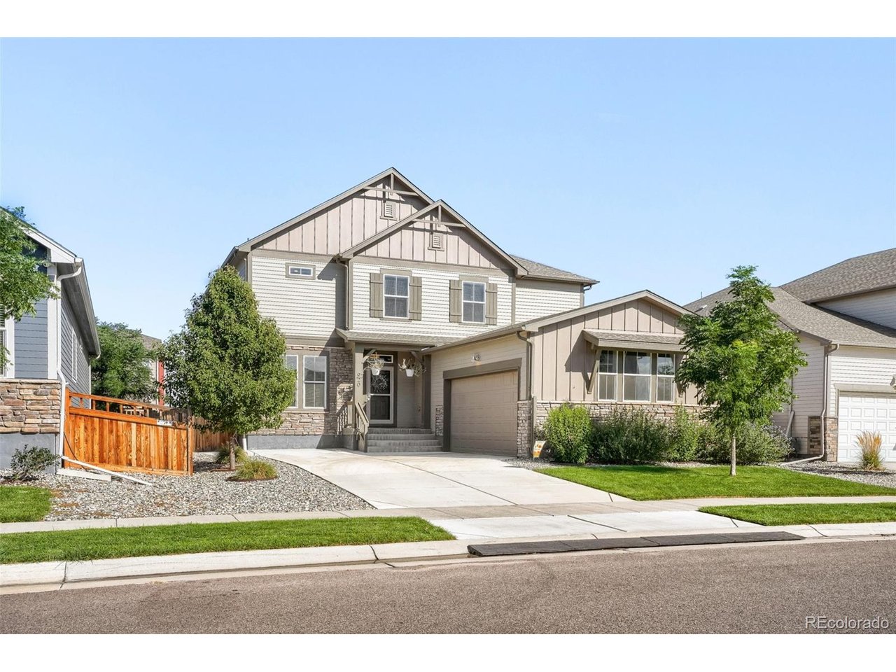 920 Plum Creek Ct — photo