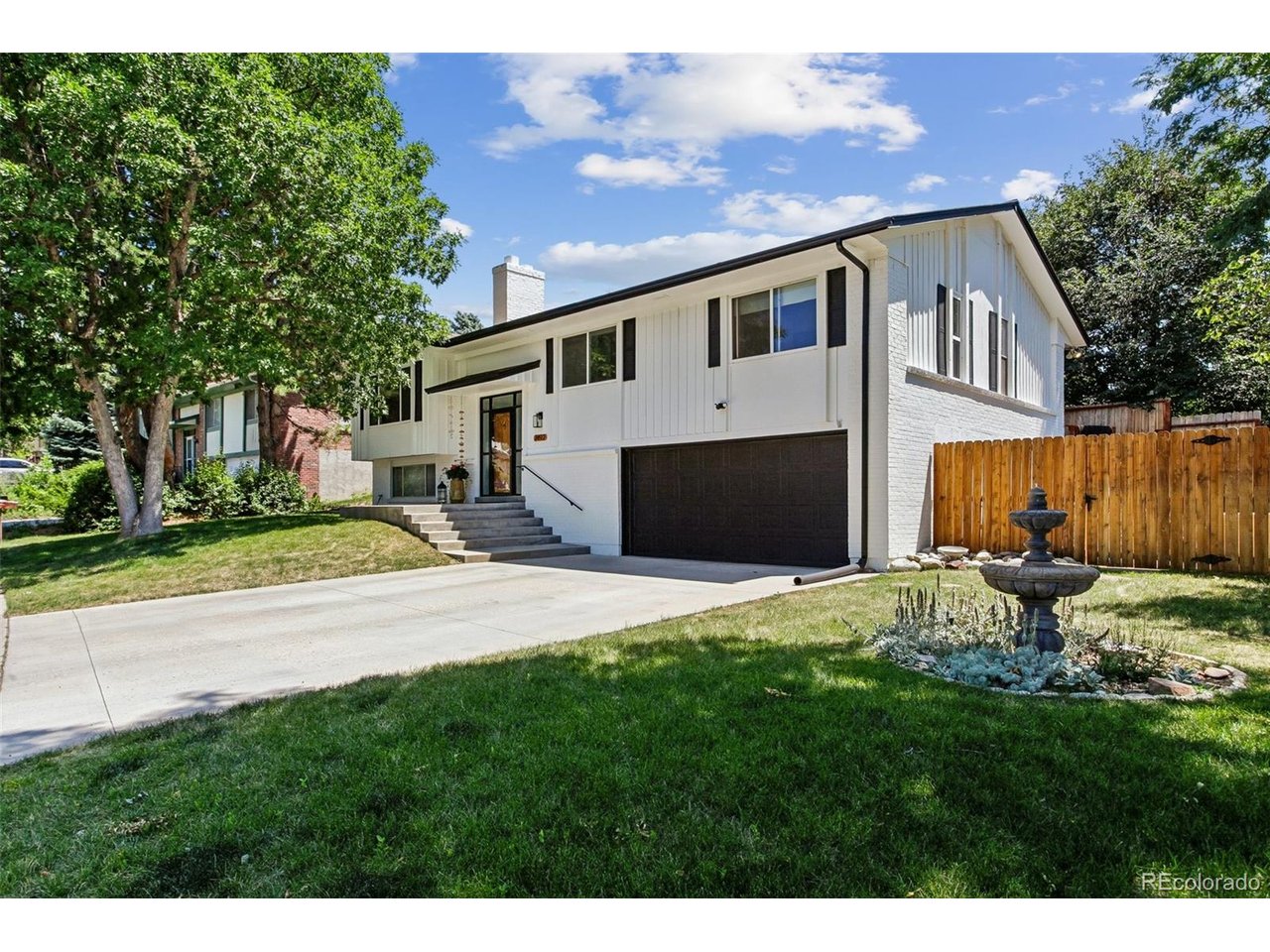 7492 E Bates Dr, Denver, CO 80231 — photo 2