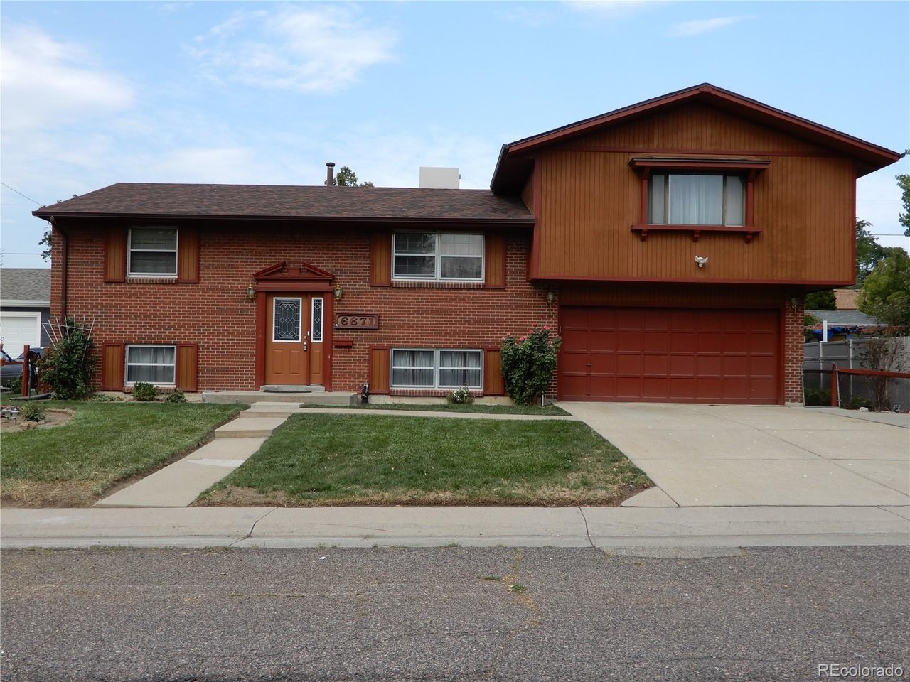 6671 Quay Ct — photo