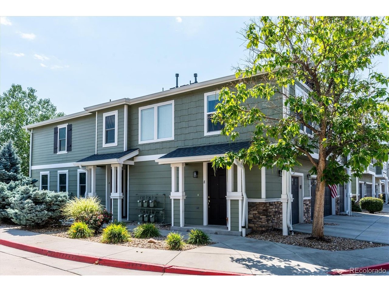 17315 Waterhouse Cir E — photo