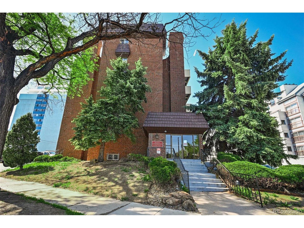 4110 Hale Pkwy 5F — photo
