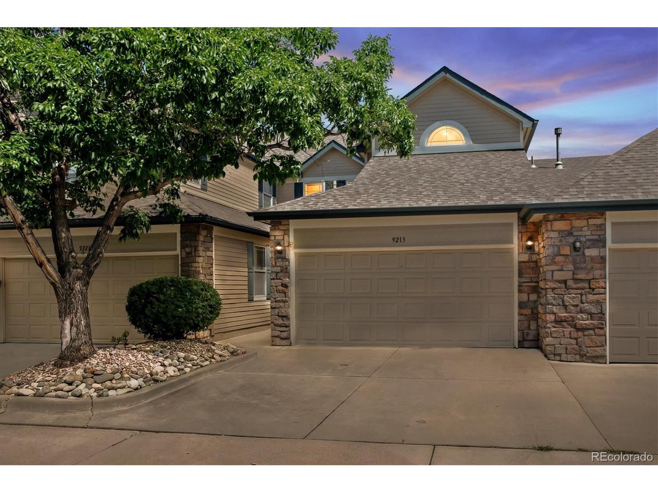 9213 W Coco Pl — photo