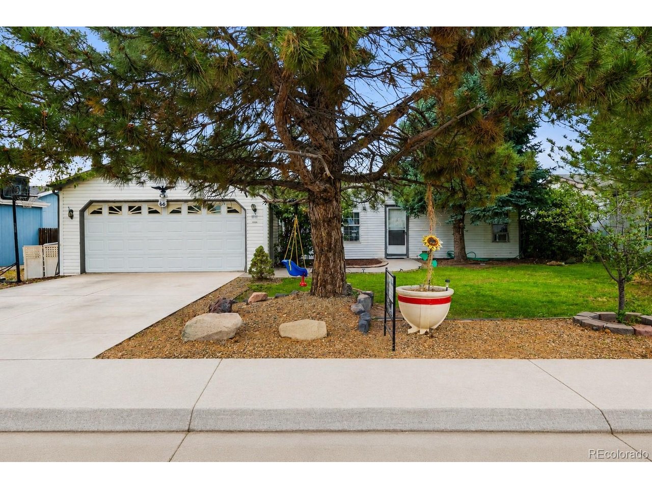 1111 Stage Dr — photo
