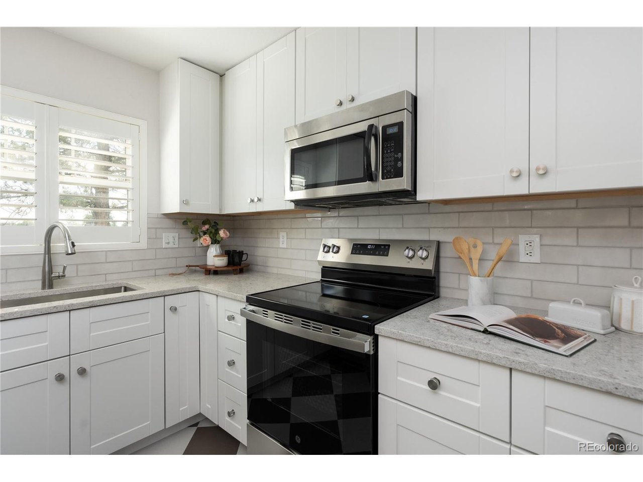 10174 Green Ct D — photo