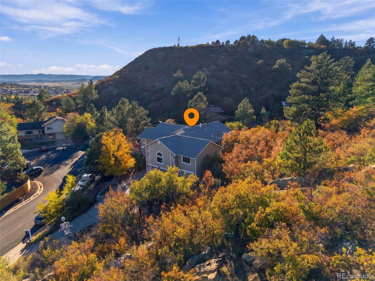395 Dawson Ct — photo
