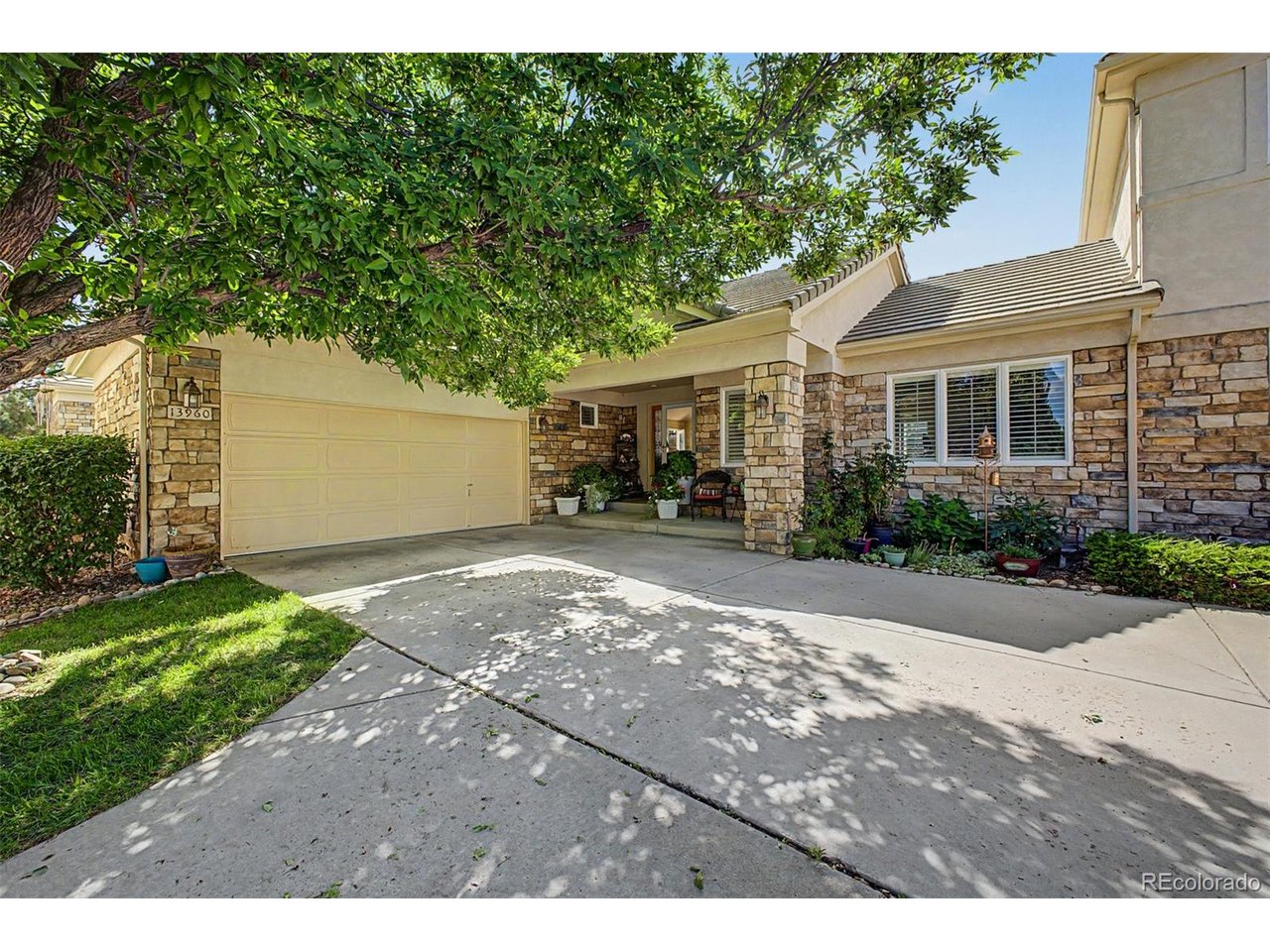 13960 E Chenango Dr, Aurora, CO 80015 — photo 2