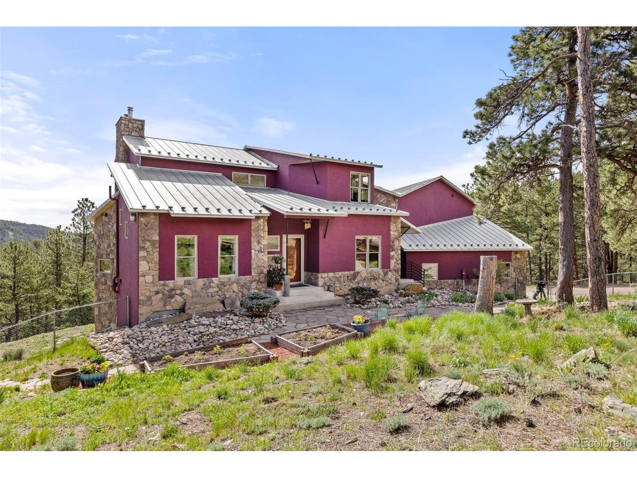 729 Sawmill Rd — photo