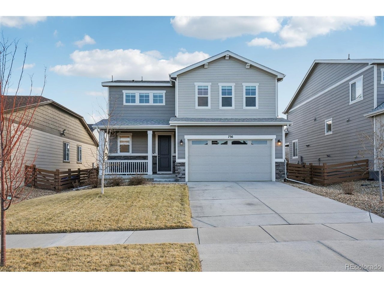 736 Gold Hill Dr — photo