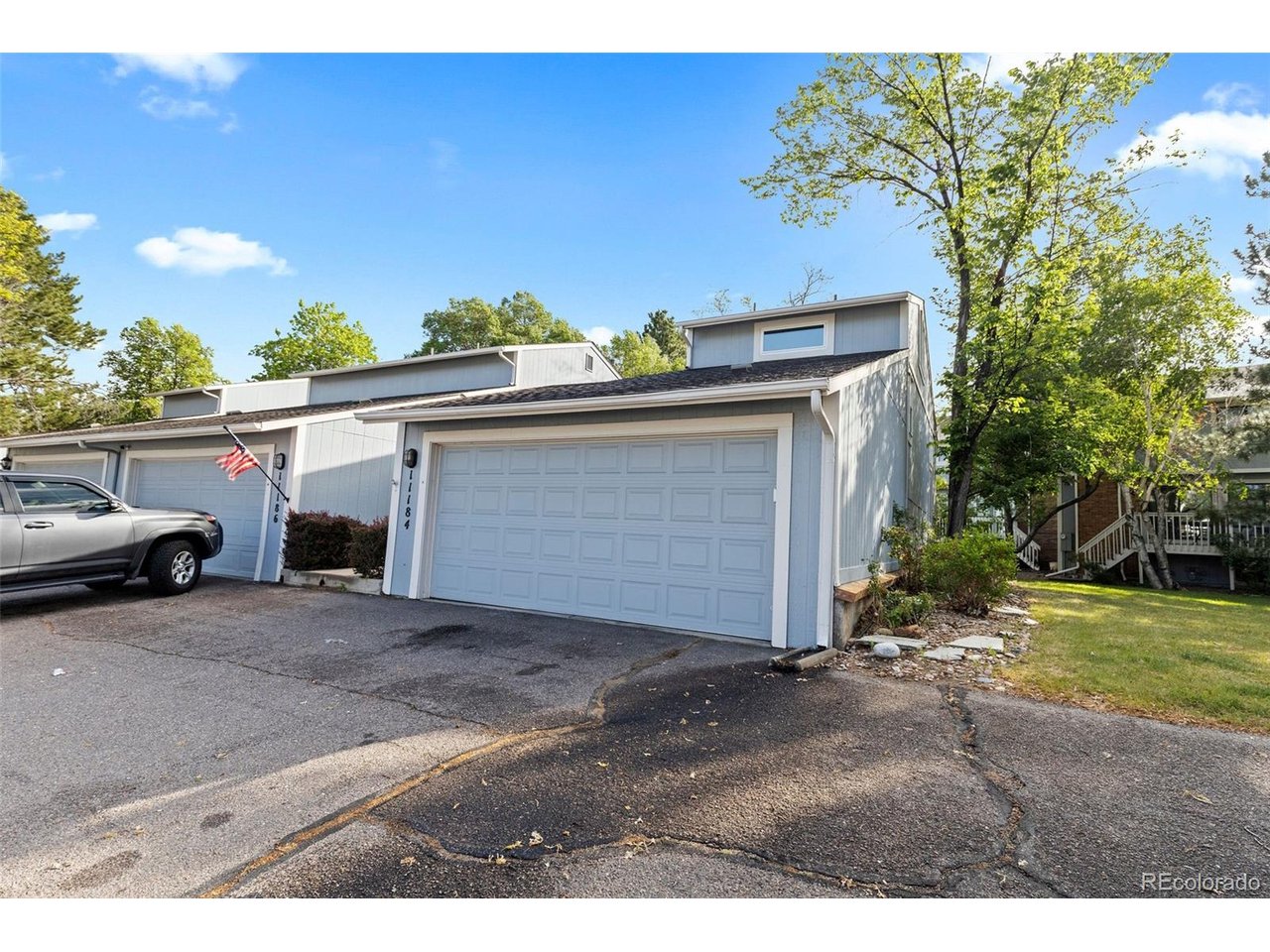 11184 E Linvale Dr — photo