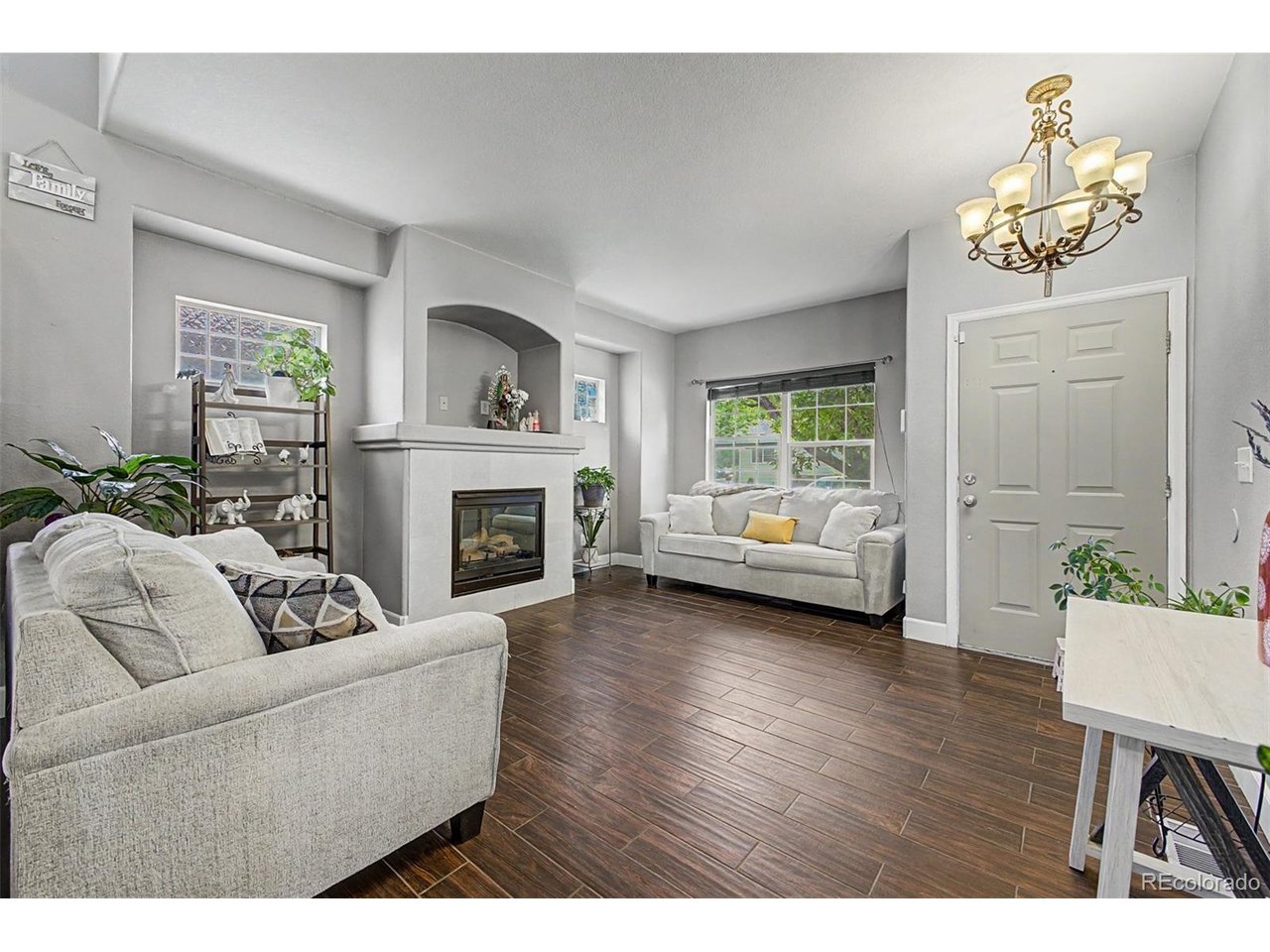 9815 Eagle Creek Cir — photo