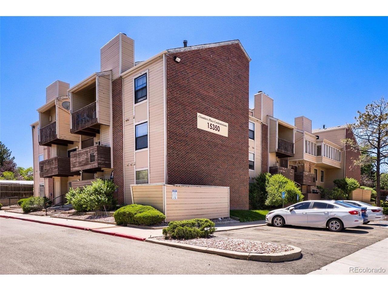 15350 E Arizona Ave Unit 201 — photo
