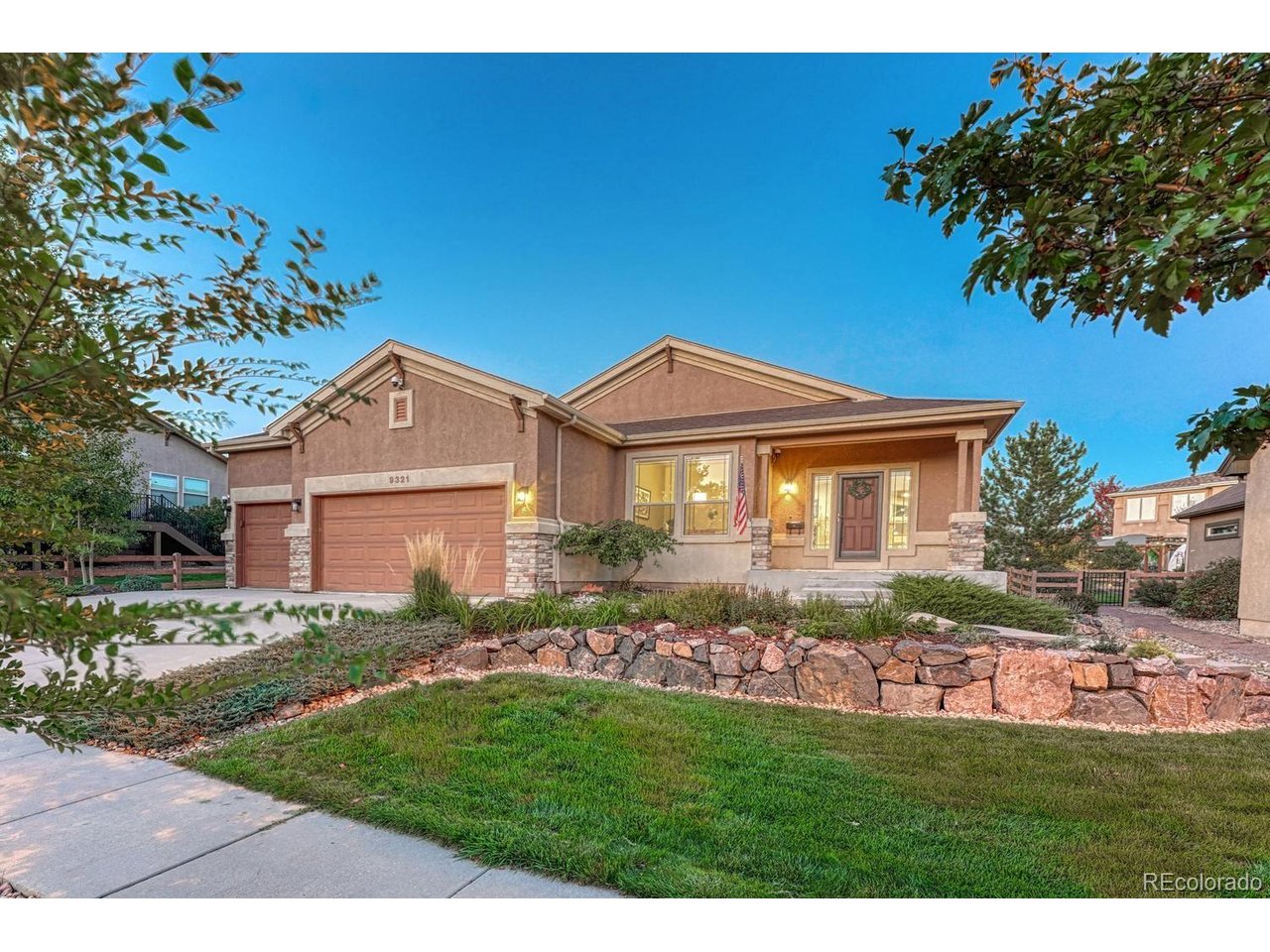9321 Sky King Dr — photo