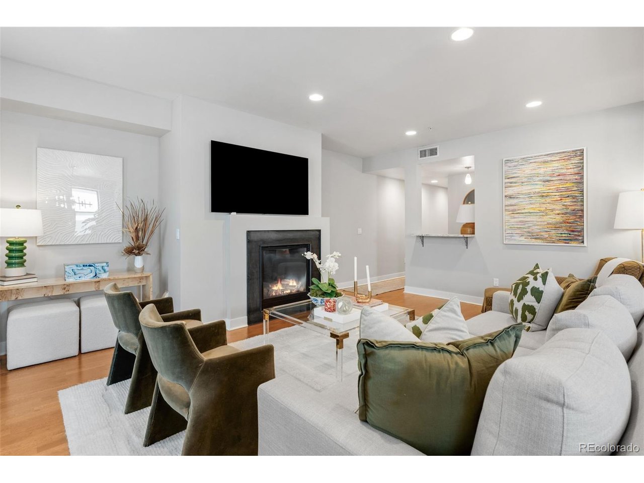 360 S Lafayette St 101 — photo