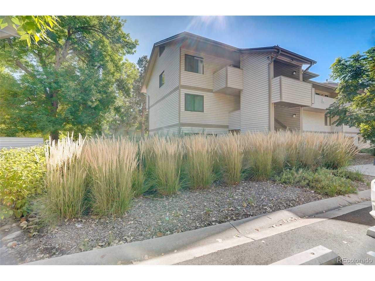 1705 Heatheridge Rd Unit L201 — photo