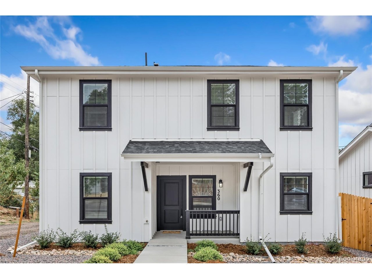 360 W Stanford Ave — photo