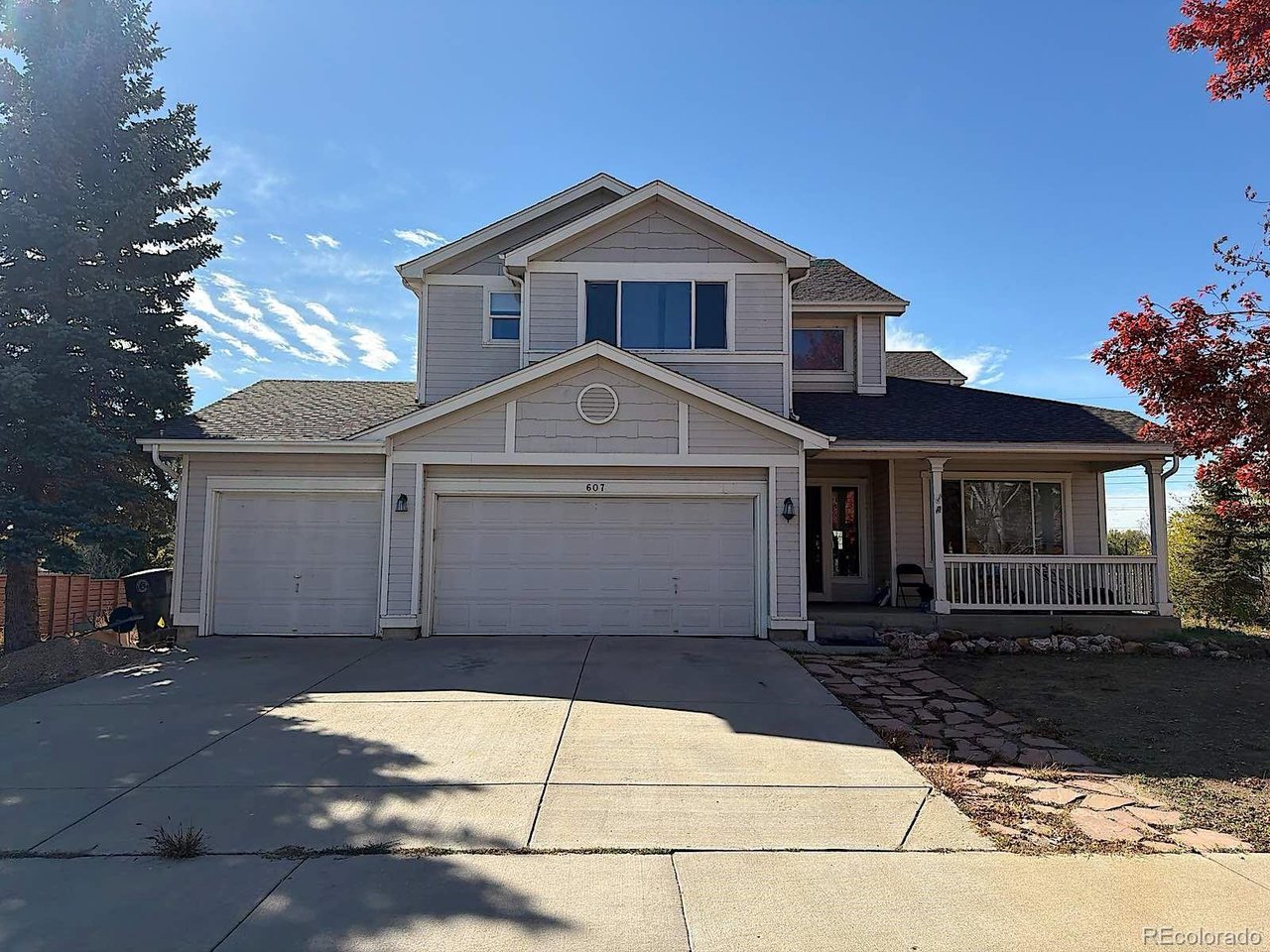 607 Teal Cir — photo