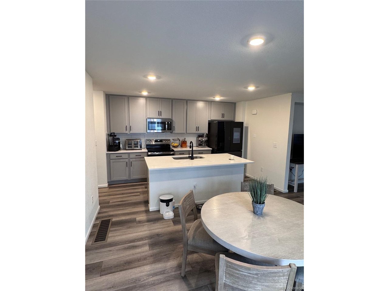 5768 Killarney Way — photo