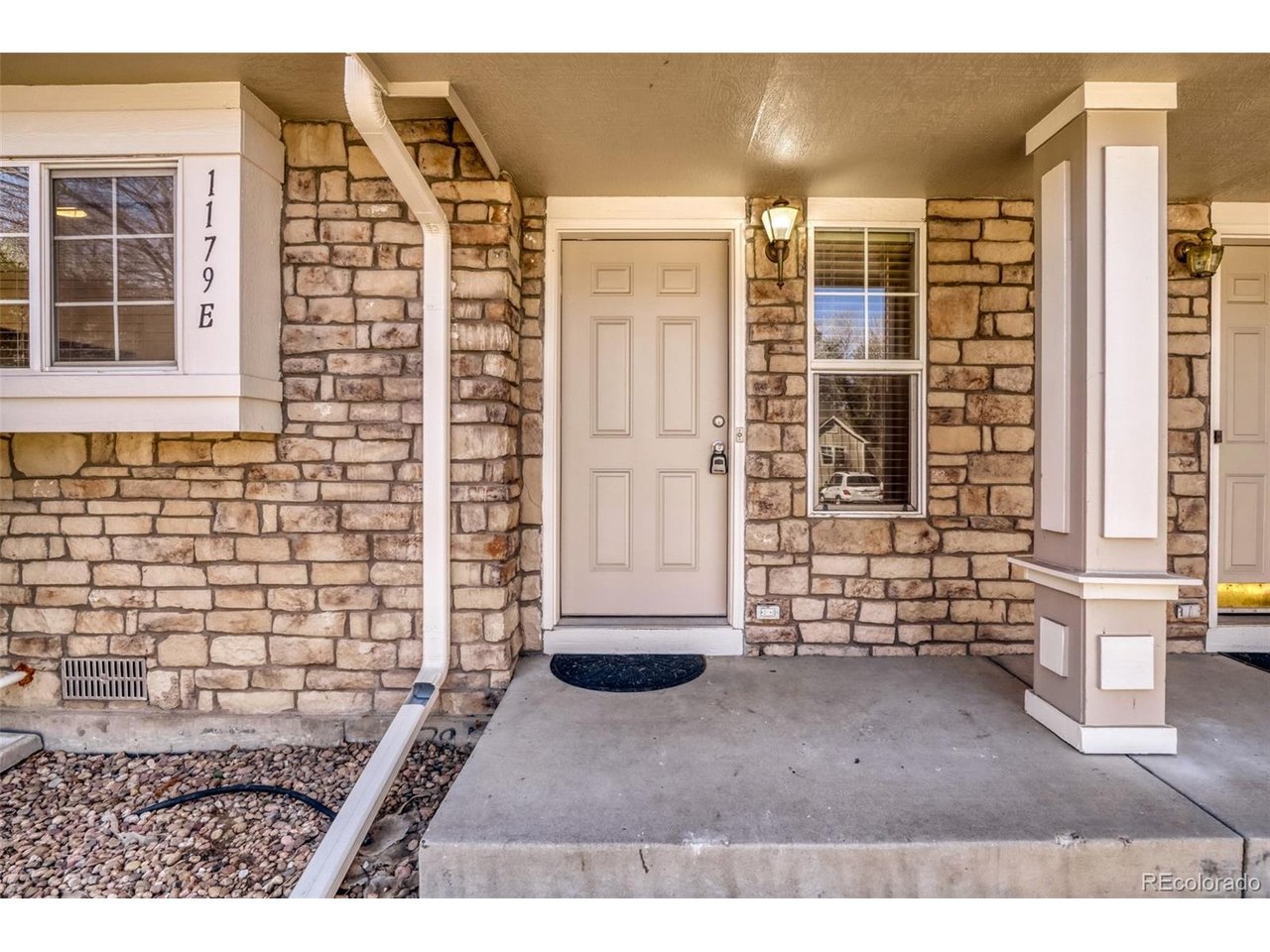 1179 S Waco St E — photo