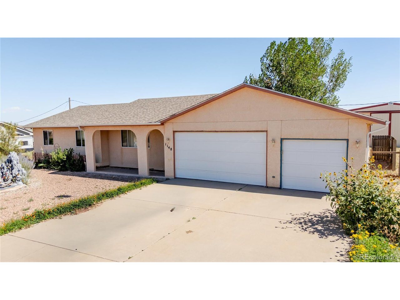 1148 E Dove Creek Dr — photo