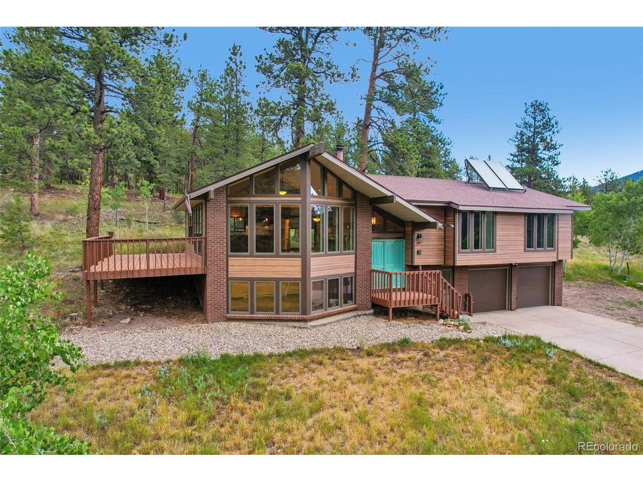 1549 Golden Gate Dr — photo