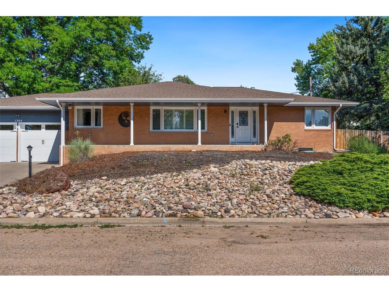 1304 Pine St — photo