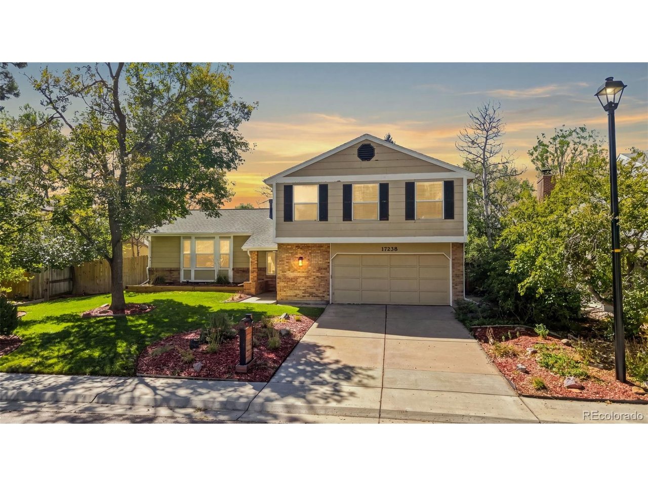 17238 E Berry Pl — photo