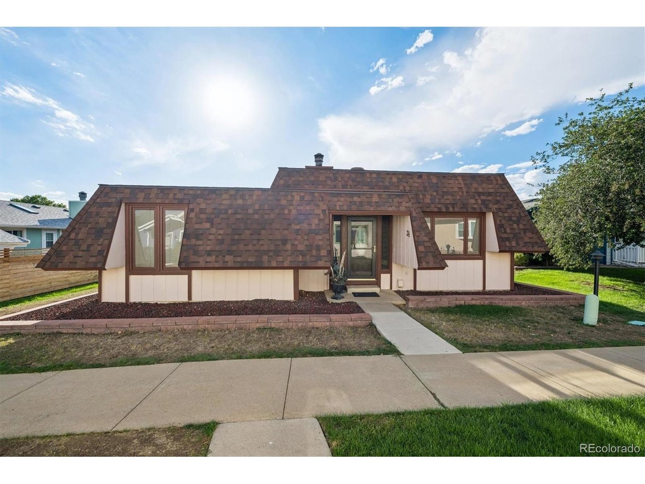 38 Irene Ct — photo