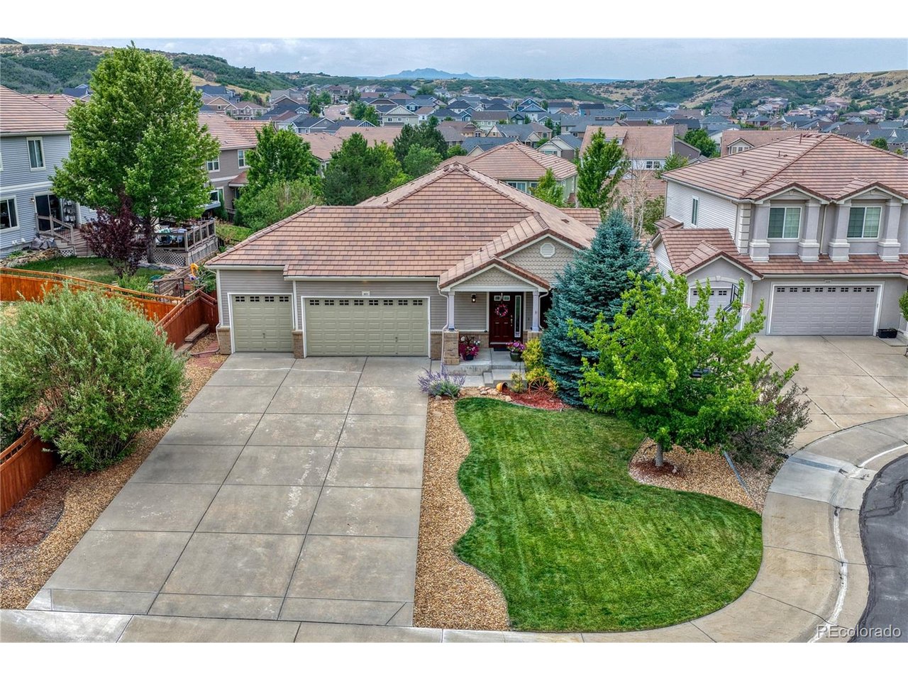 1621 Exquisite St — photo